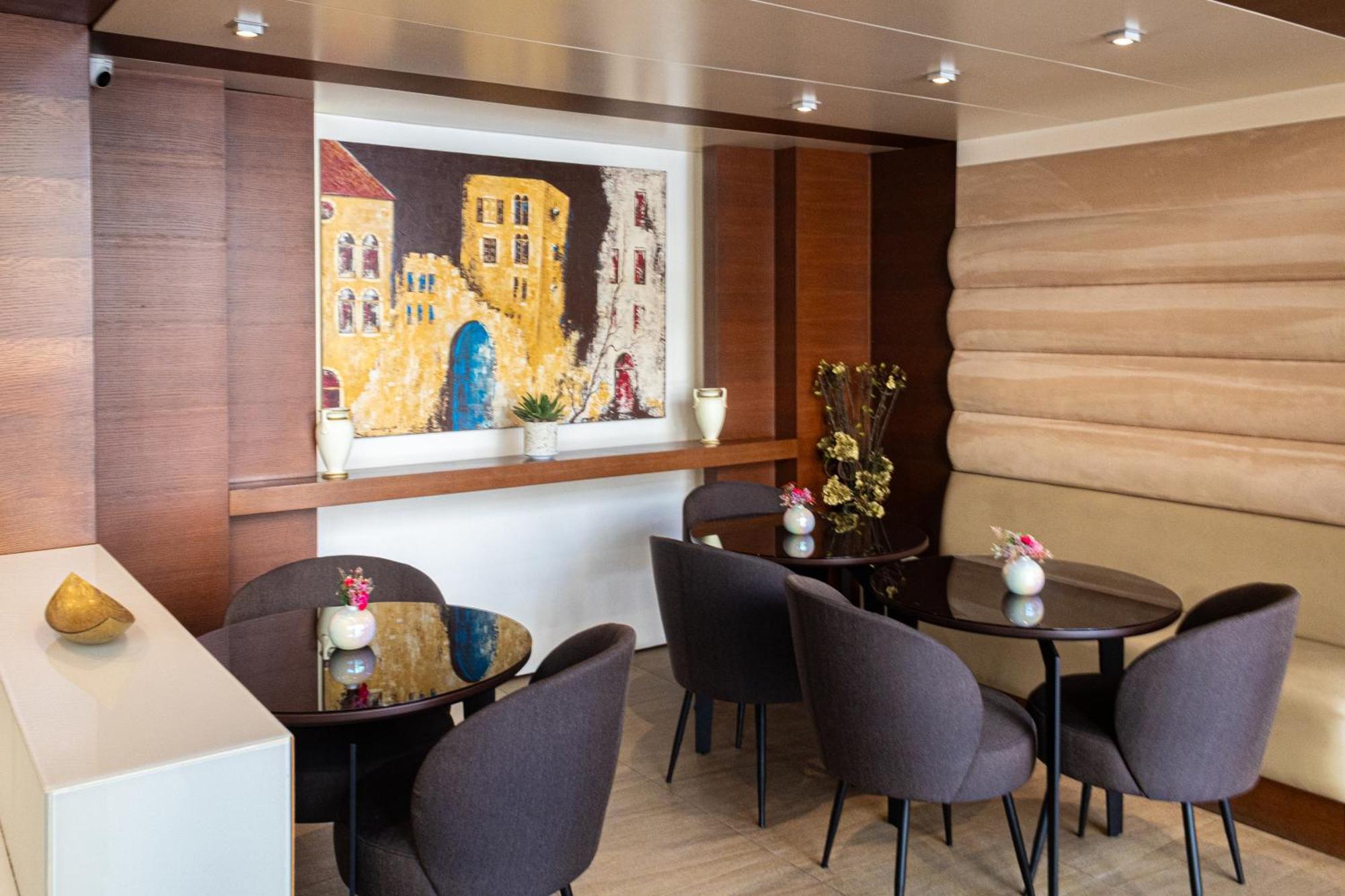 Britannia Suites Beirut Exterior photo