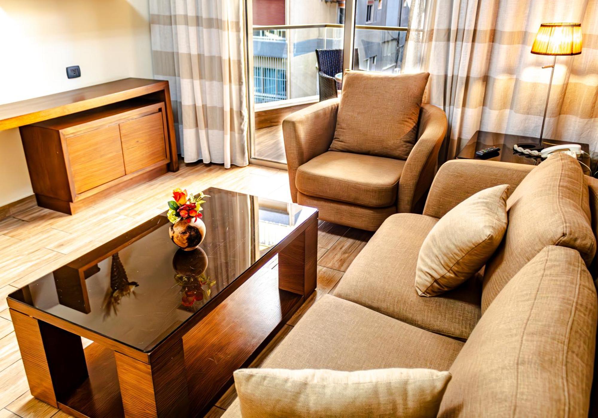 Britannia Suites Beirut Exterior photo
