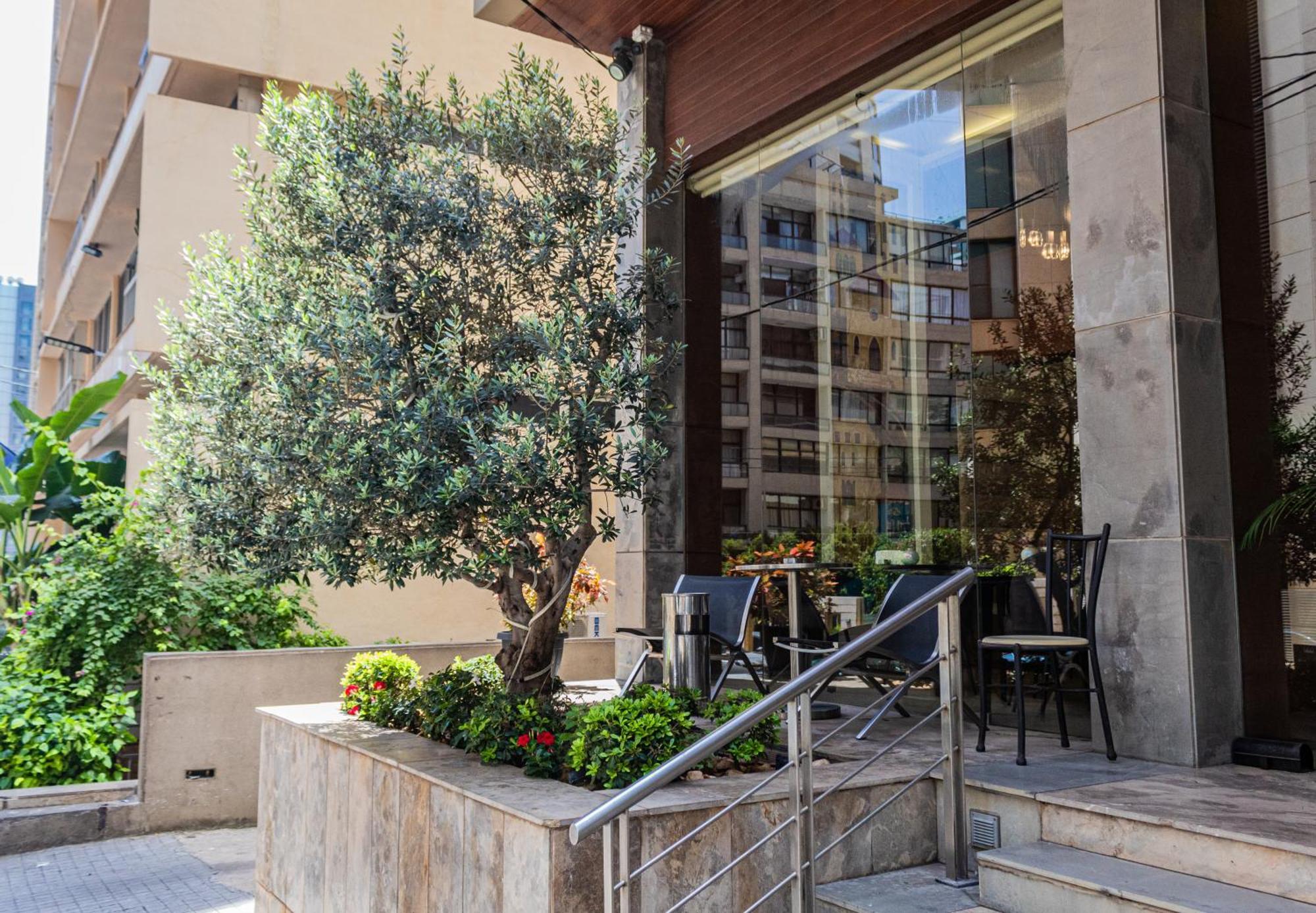 Britannia Suites Beirut Exterior photo