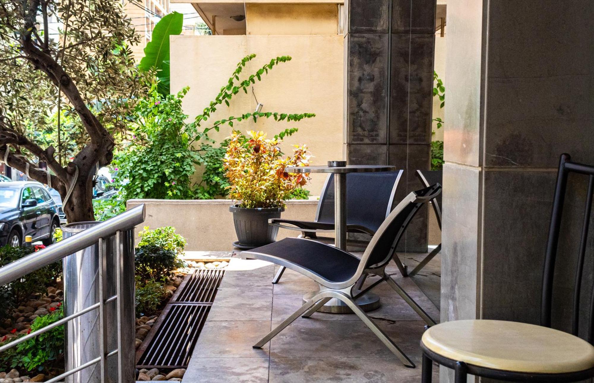 Britannia Suites Beirut Exterior photo