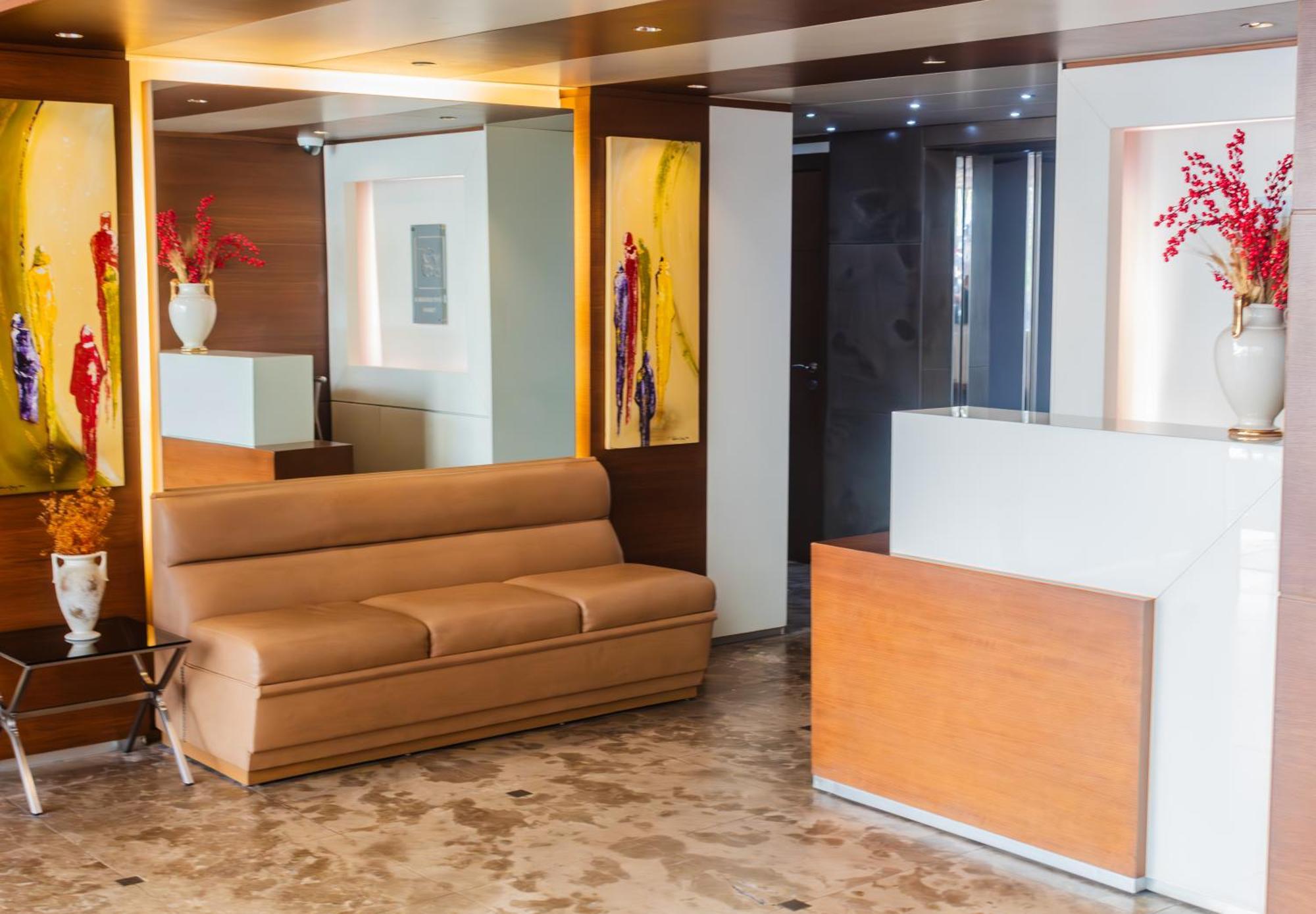 Britannia Suites Beirut Exterior photo
