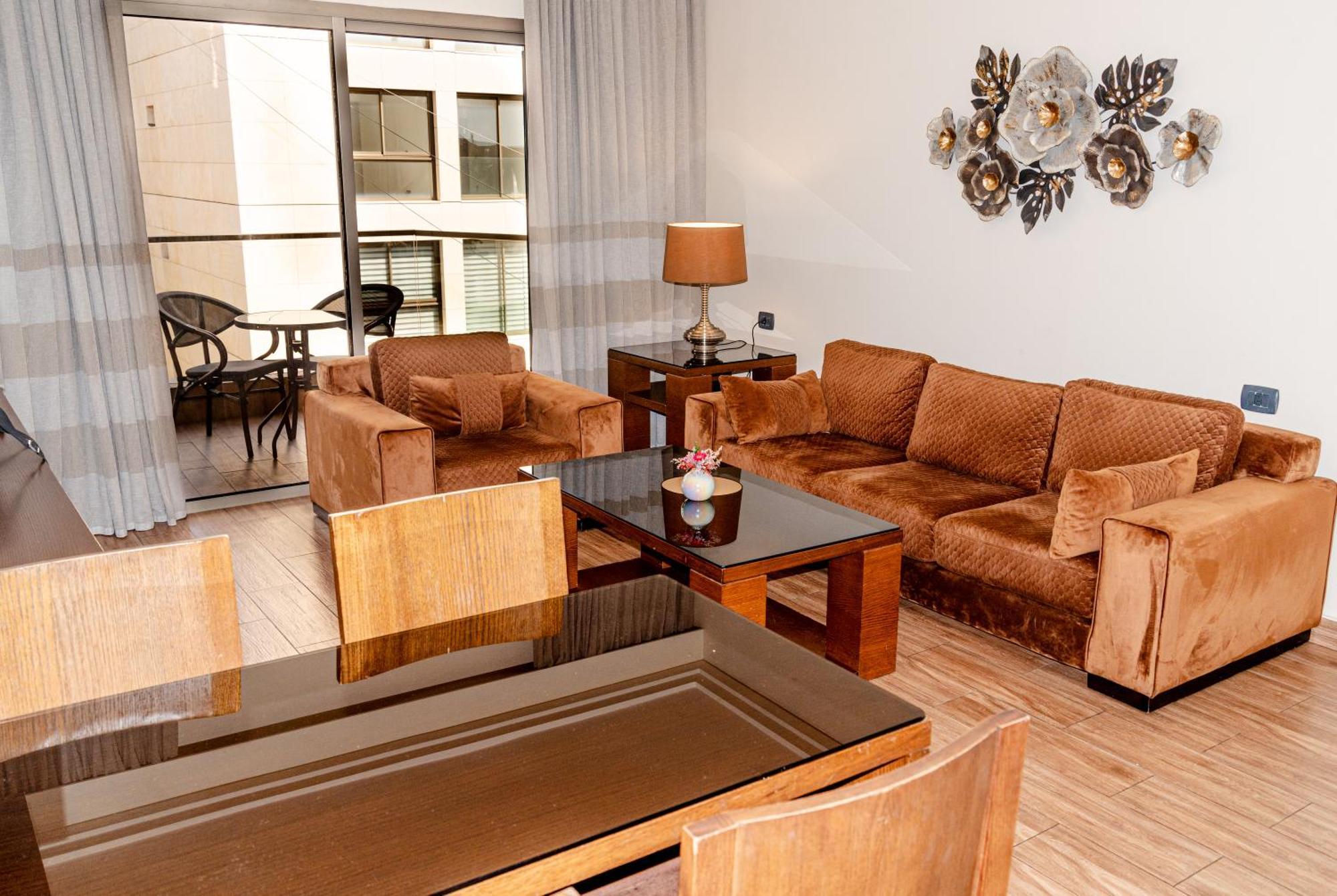 Britannia Suites Beirut Exterior photo